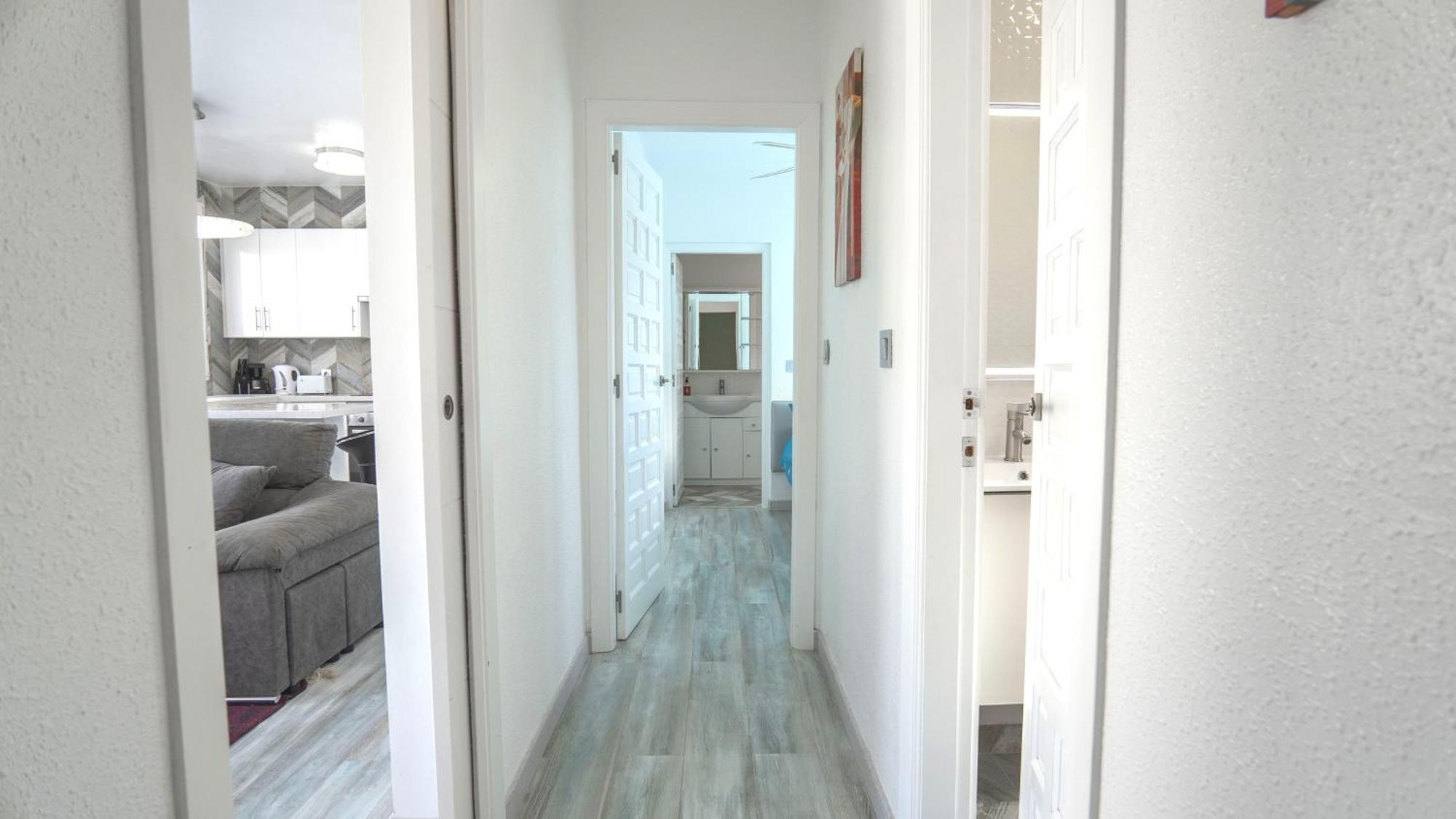 Modern Detached 4 Bed 3 Bath Villa With Private Pool Close To All Amenities Villamartin  Ngoại thất bức ảnh