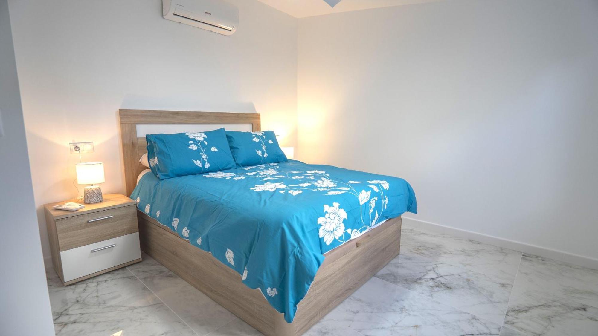 Modern Detached 4 Bed 3 Bath Villa With Private Pool Close To All Amenities Villamartin  Ngoại thất bức ảnh